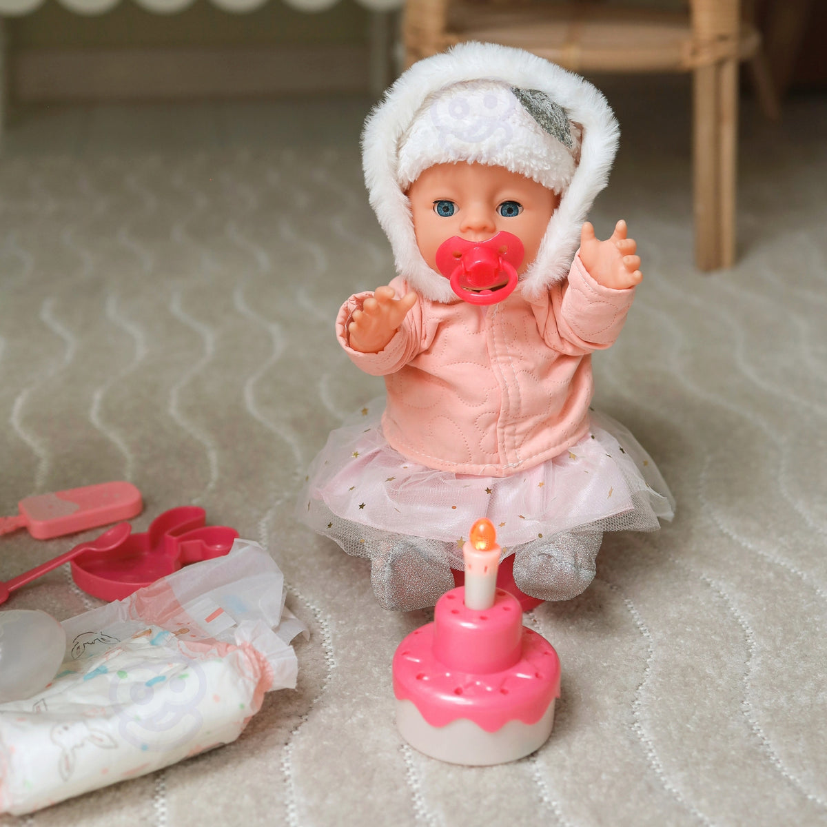 WOOPIE ROYAL Lalka Interaktywna Mała Zosia ma Urodziny 35 cm + Akc.