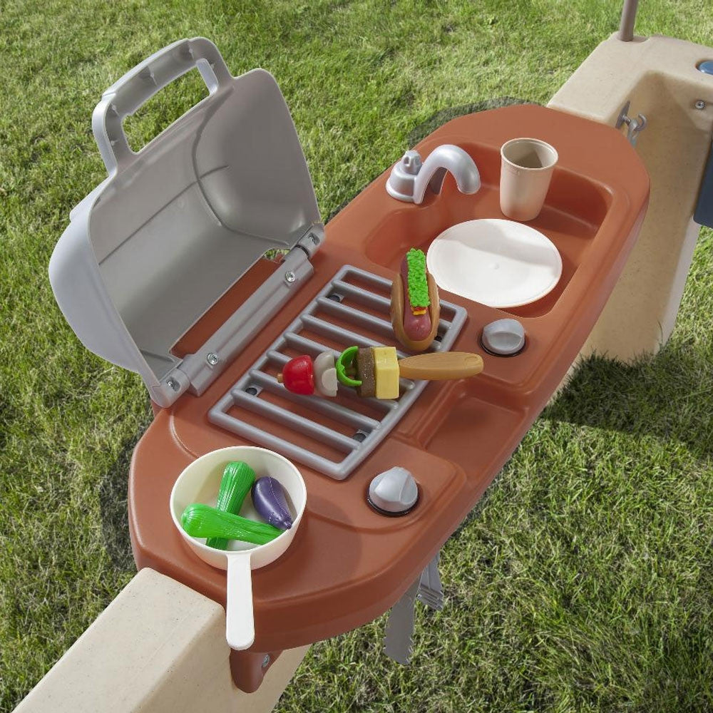 STEP2 Patio z Baldachimem i grillem