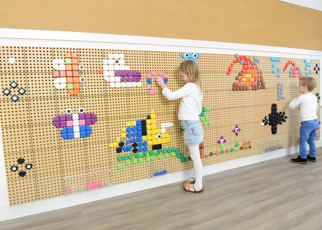 MASTERKIDZ Zestaw Kołeczki w kształcie figur geometrycznych 64szt do tablic STEM