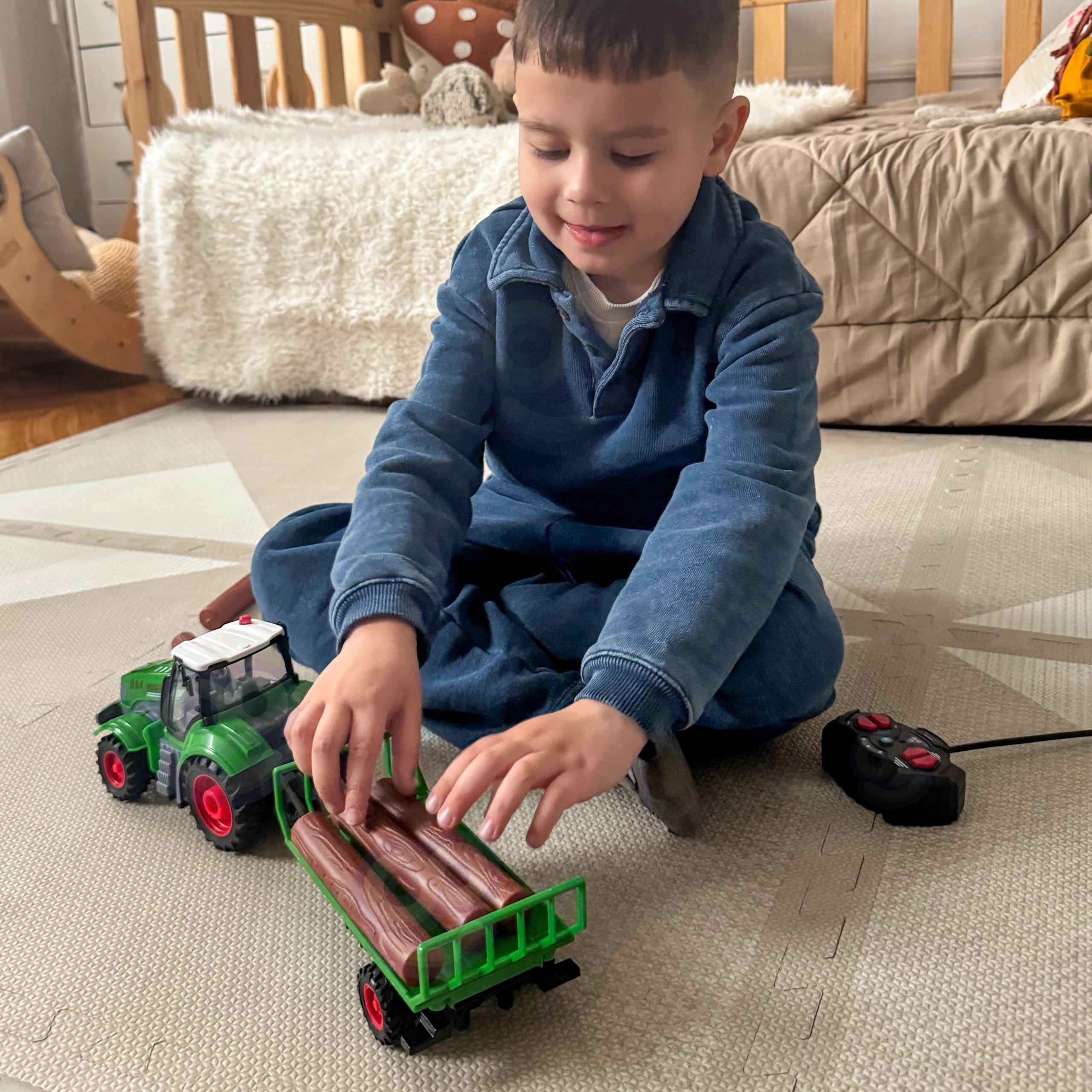WOOPIE Traktor z Przyczepą na Pilota Sterowany RC - Skala 1:24