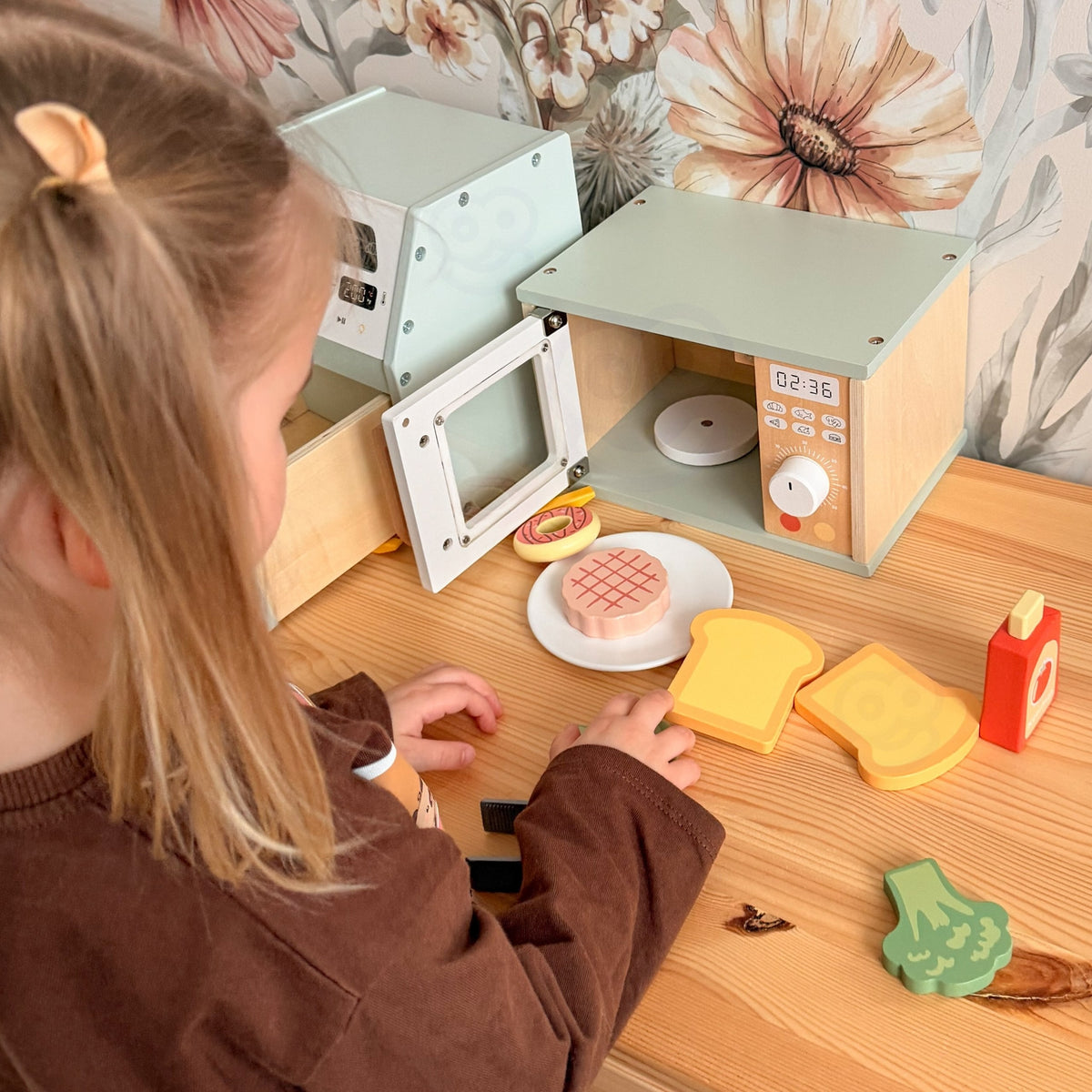 TOOKY TOY Drewniana Kuchenka Mikrofalowa Zestaw Produktów Spożywczych