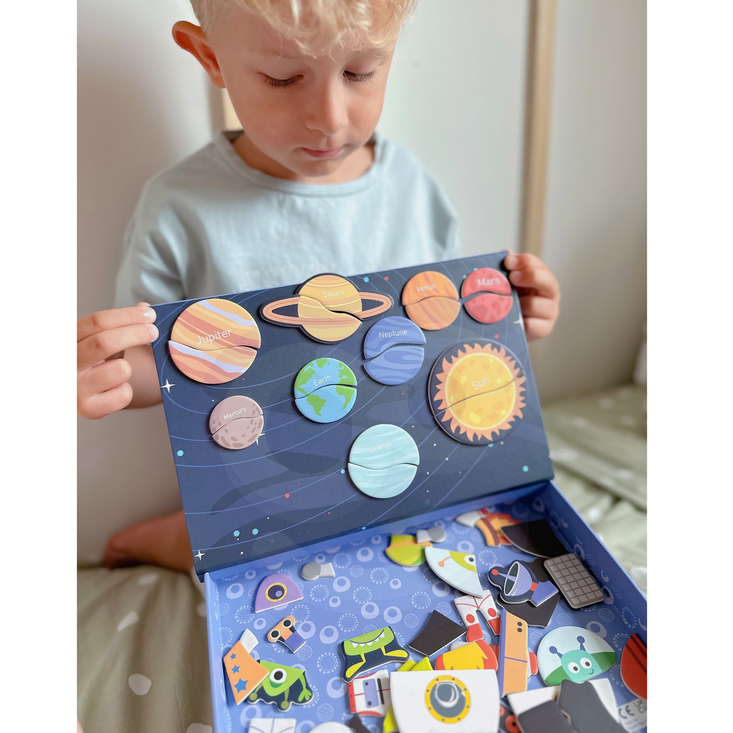 TOOKY TOY Układanka Magnetyczna Puzzle Montessori Pudełko Edukacyjne Kosmos 72 el.