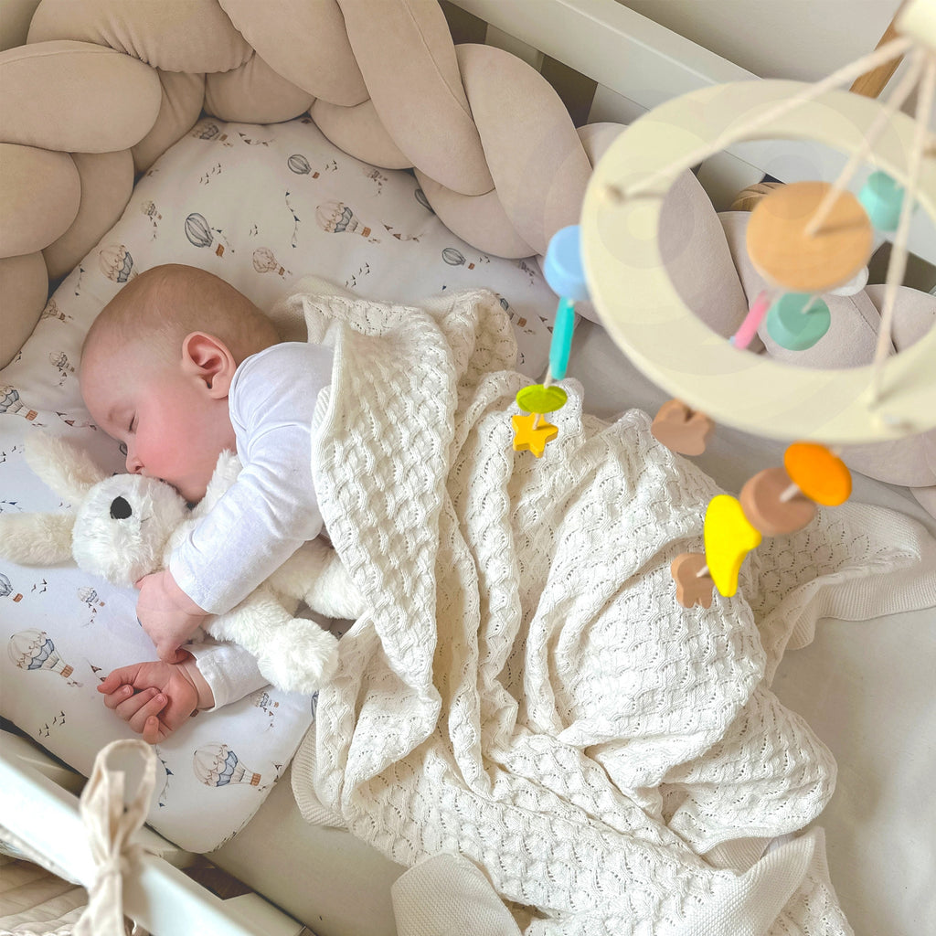 CLASSIC WORLD Prezent dla Niemowlaka Box Baby Shower Gryzak Przytulanka
