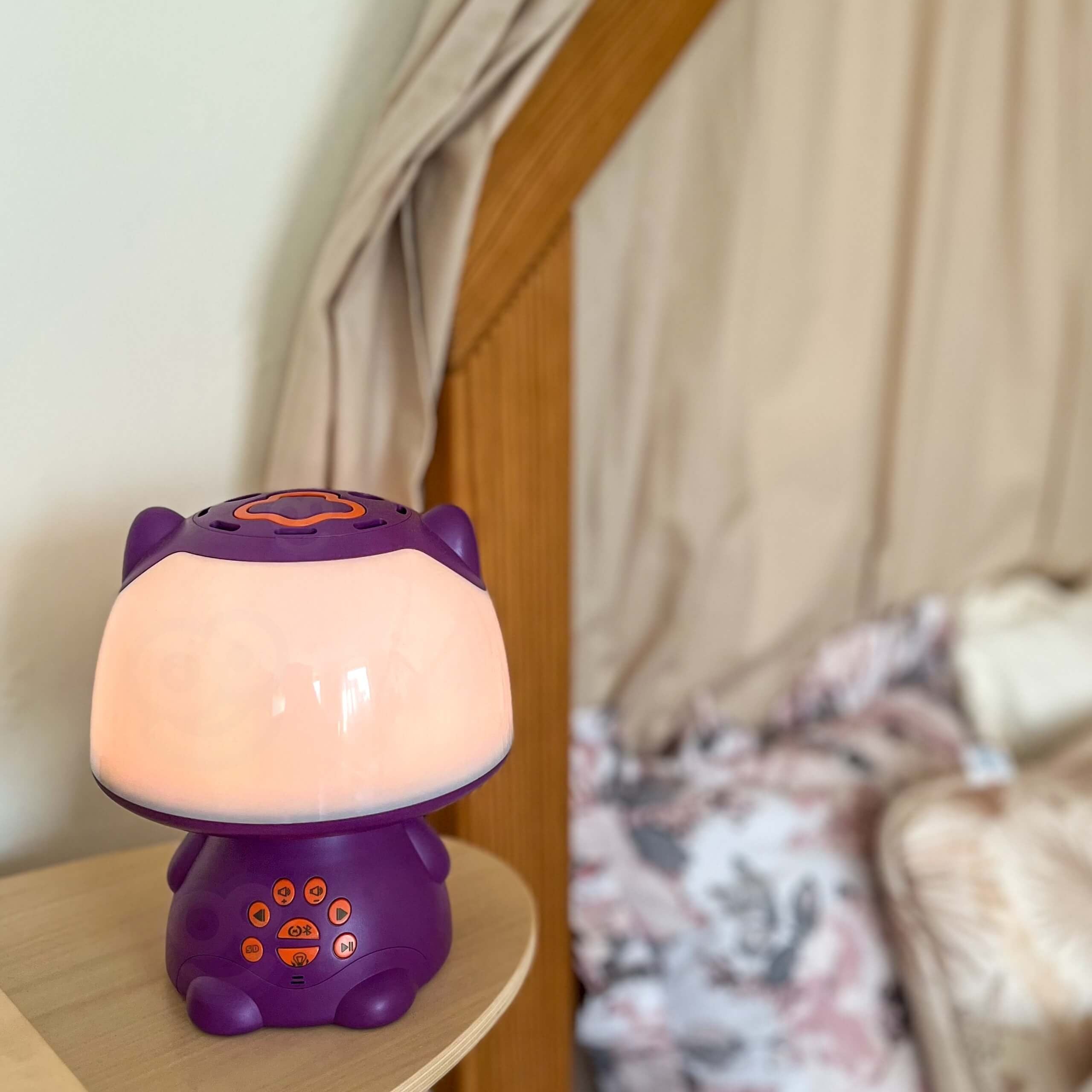 WOOPIE Multifunkcyjna Lampka RGB Głośnik Bluetooth Karaoke Modulator Głosu Karta SD AUX Fioletowa