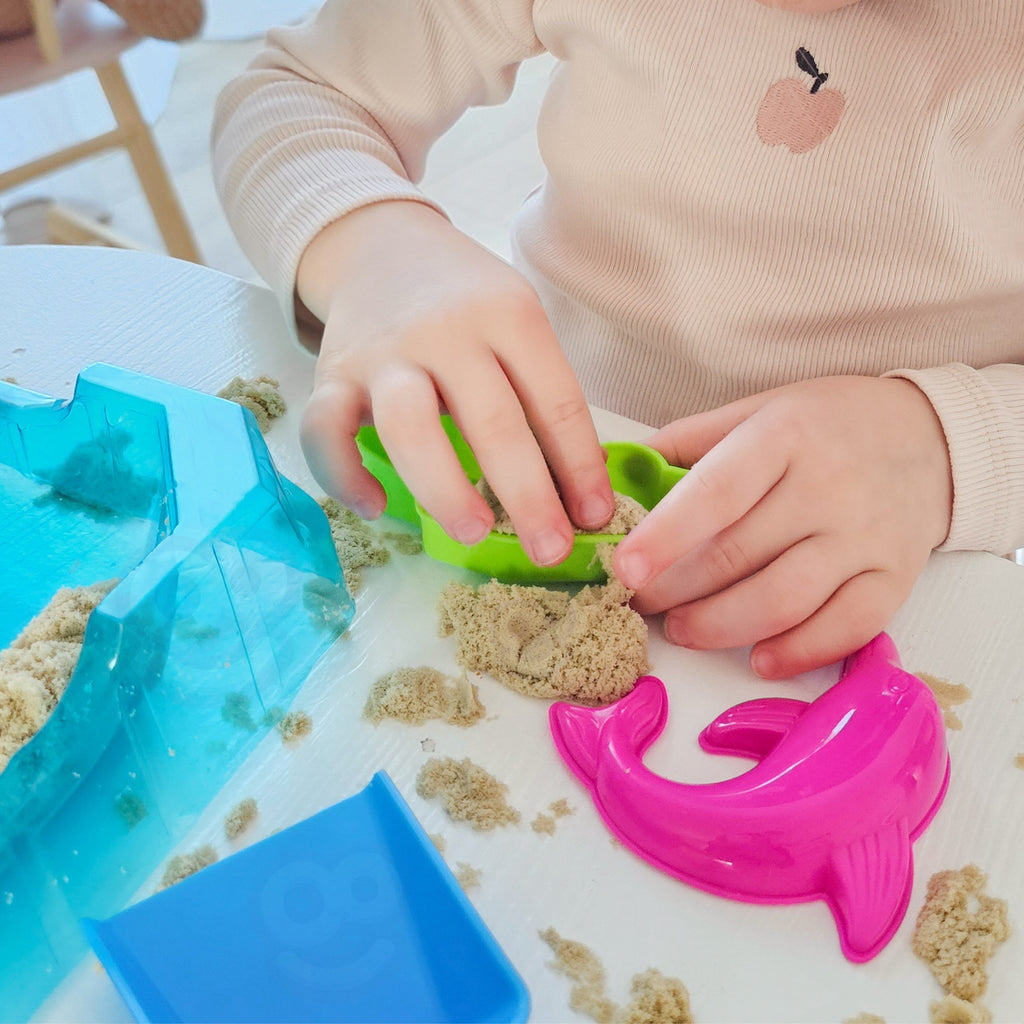 WOOPIE Piasek Kinetyczny 0,5 kg Zestaw Stolik z Foremkami