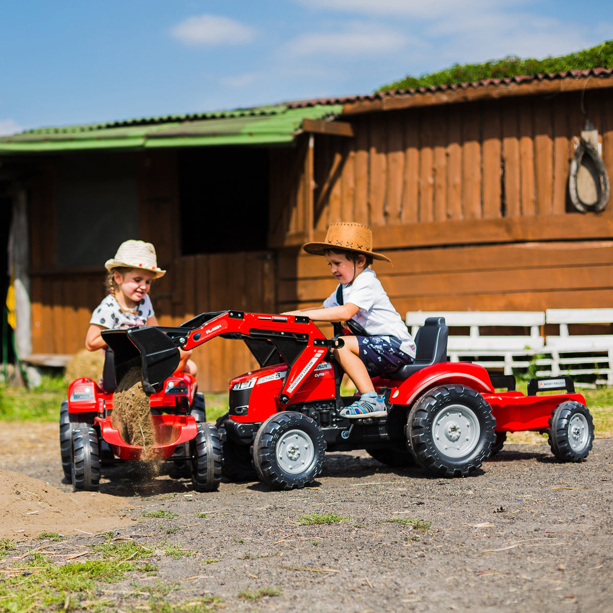 FALK Traktor na Pedały Massey Ferguson 8740S z Łyżką i Przyczepą 3-7 lat
