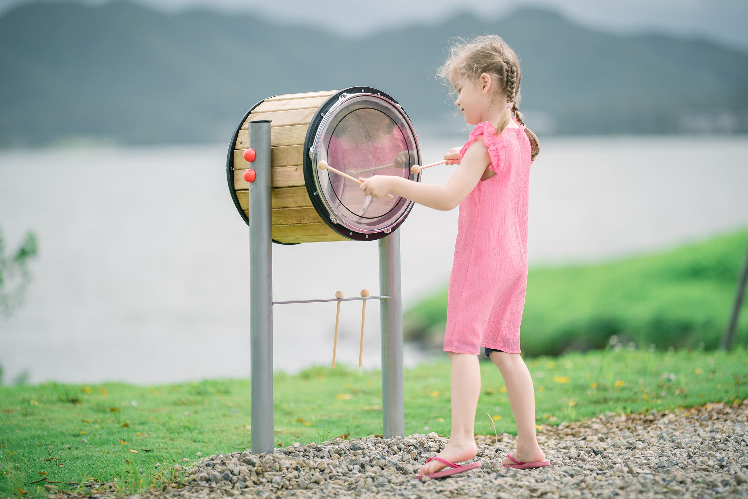 CLASSIC WORLD EDU Zestaw Bębenki XXL 2 szt. Instrument Perkusja Ogrodowa