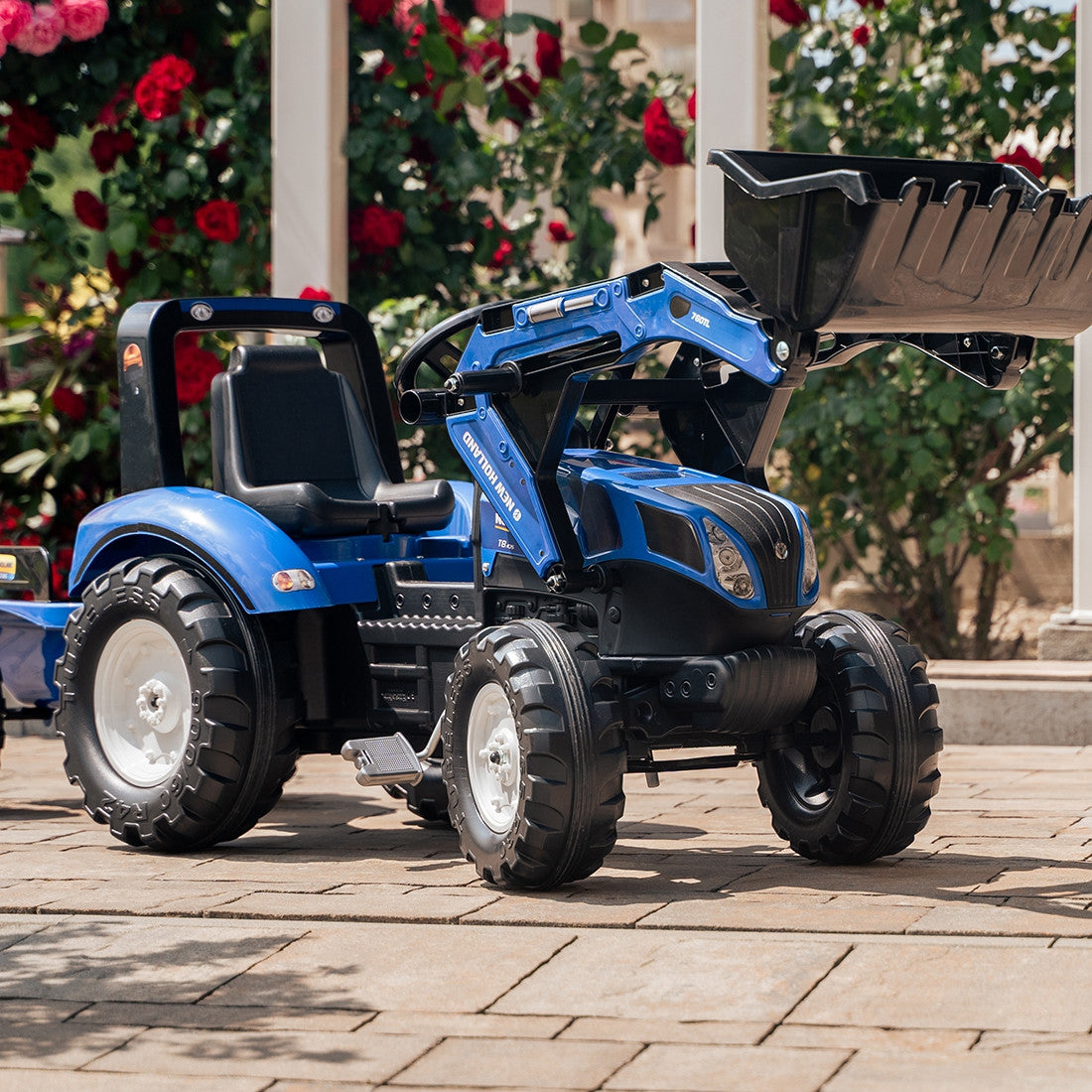 FALK Traktor na Pedały New Holland T8 z Łyżką i Przyczepą 3-7 lat